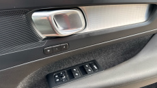 Volvo XC40 2.0 B4P Plus Dark 5dr Auto Petrol Estate